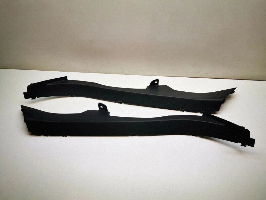 Rear seat side bottom trim – Mercedes-Benz C-Class AMG W204 (2007-2014)