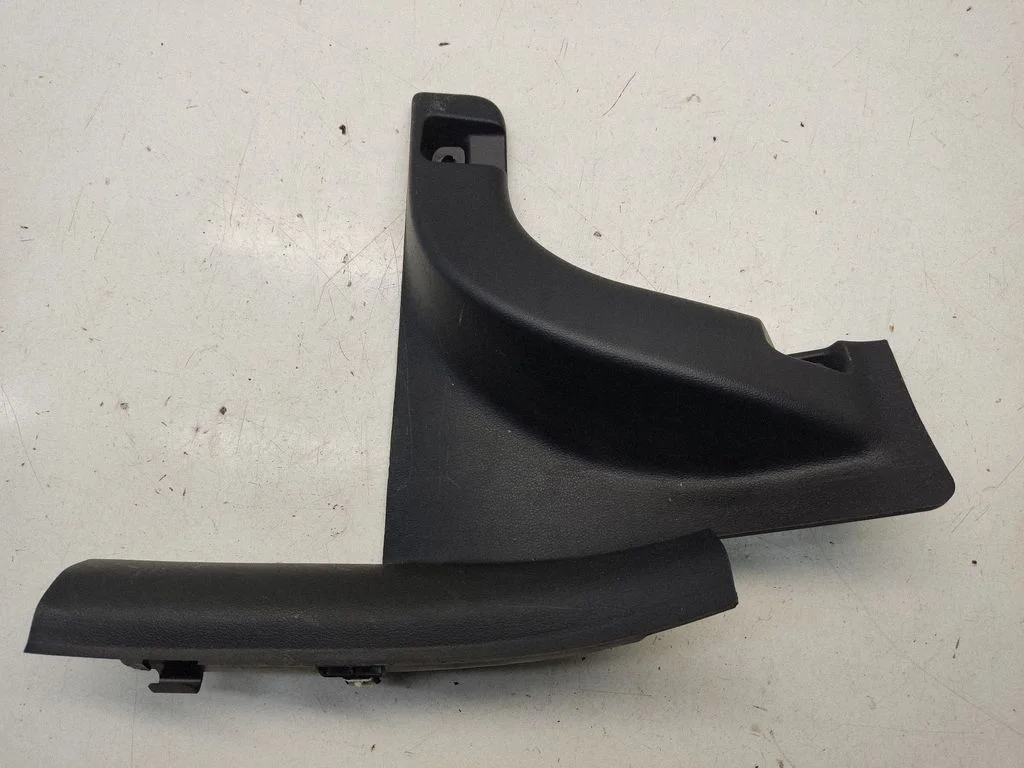 Rear seat side bottom trim – Hyundai Kona I (2017-2023)
