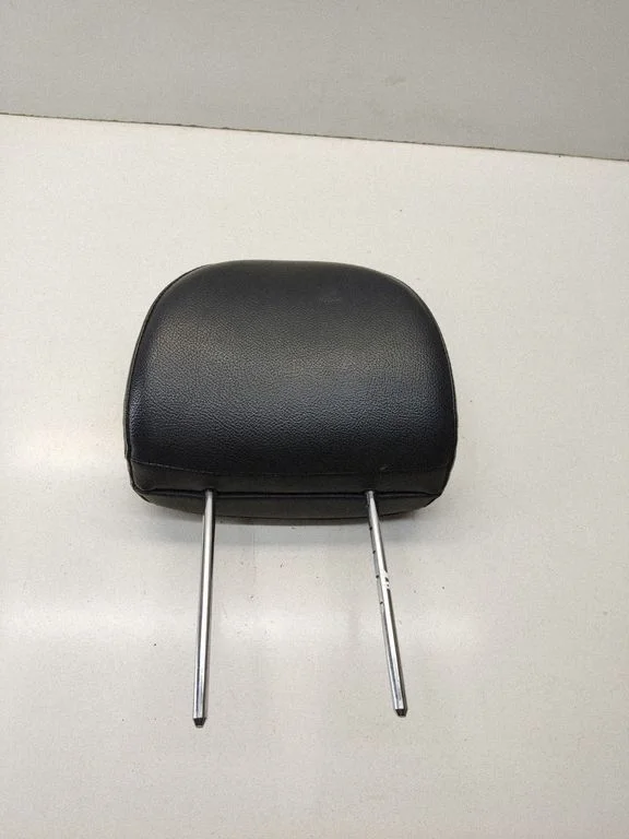 Front seat headrest – KIA Sportage (2005-2010)