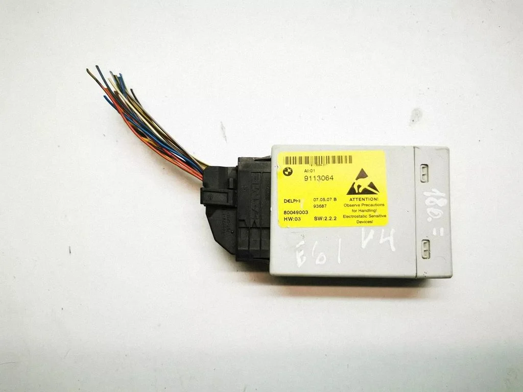 Keskkonsooli juhtplokk – BMW 5-seeria E60 E61 (2004-2010)