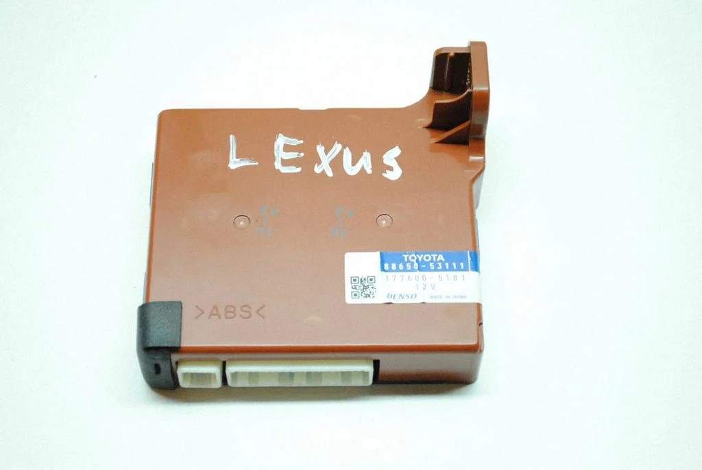 Air conditioning/heating control unit – Lexus IS 220D-250-350 (2006-2013)