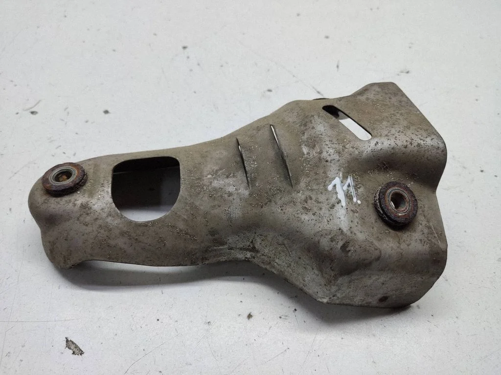 Exhaust heat shield – rear