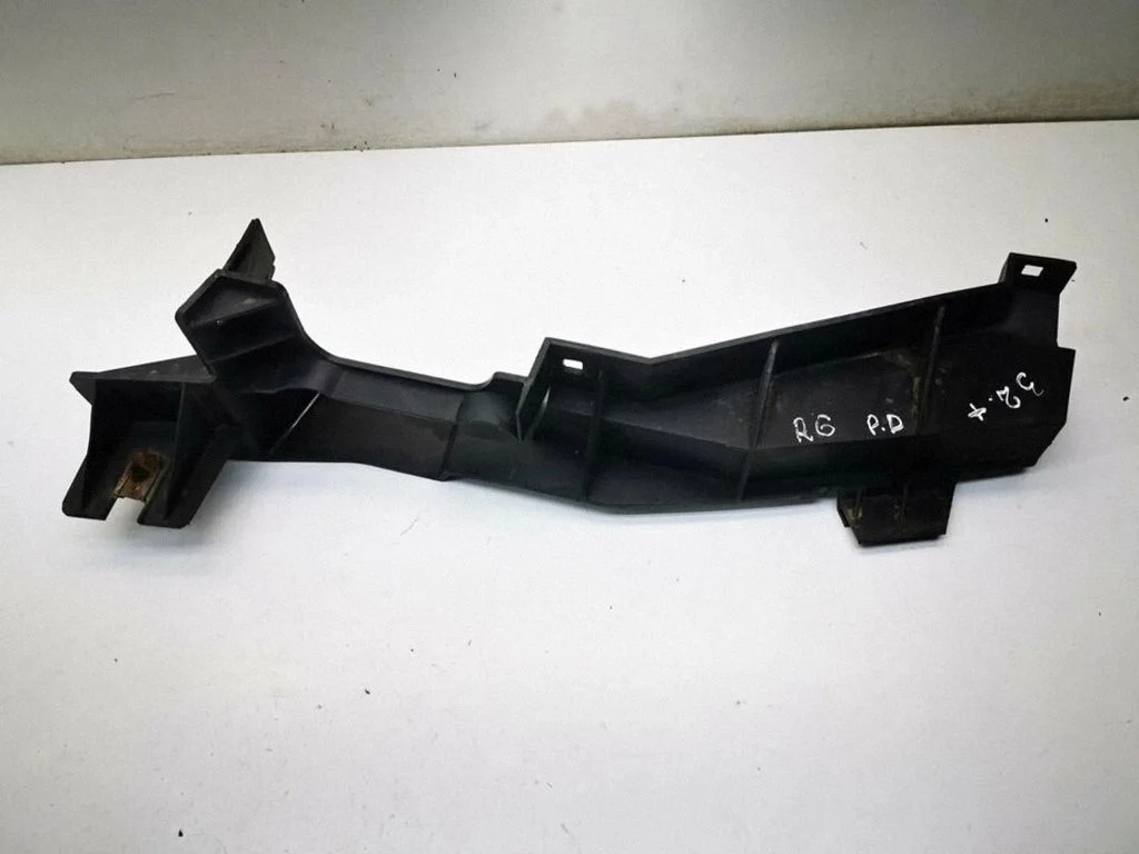Headlight/headlamp mounting bracket – Land Rover Range Rover L322 (2002-2012)