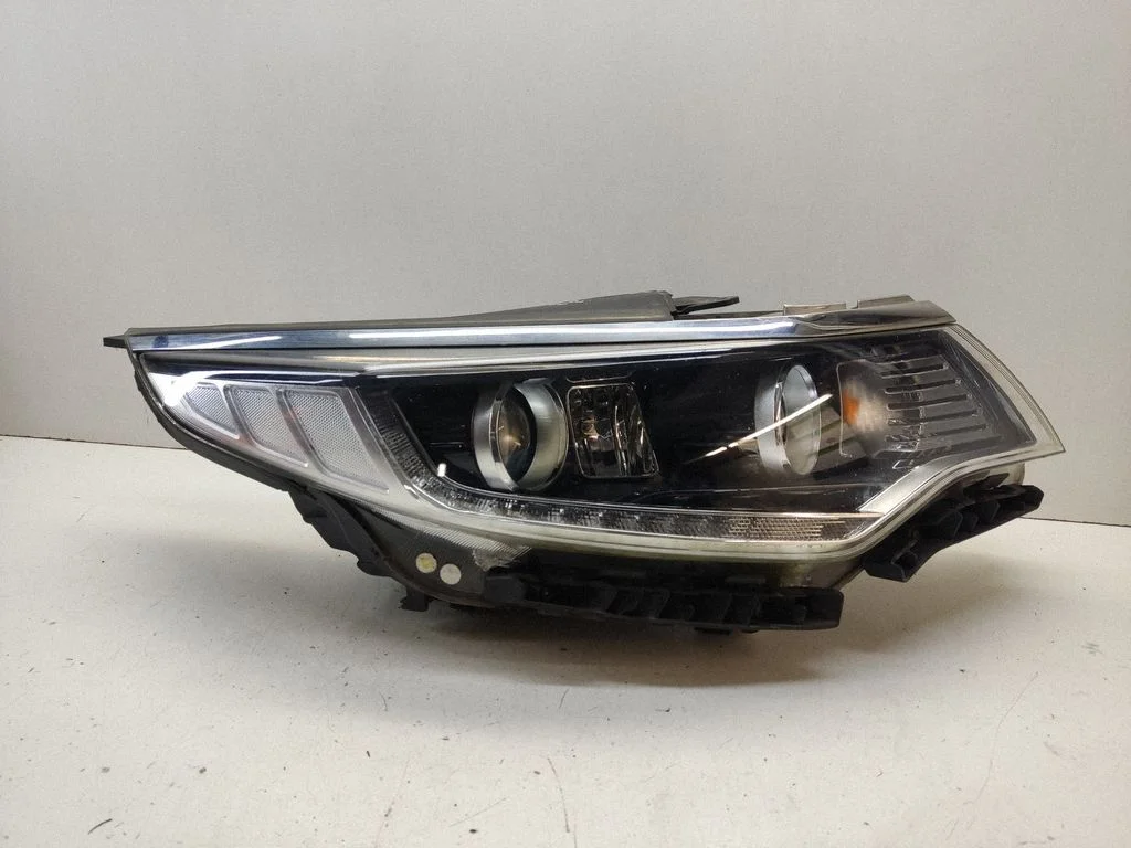 Headlight/headlamp 92102D4270