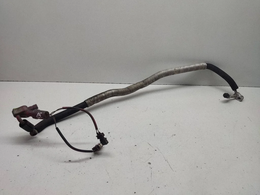 Air conditioning (A/C) pipe/hose 8390582