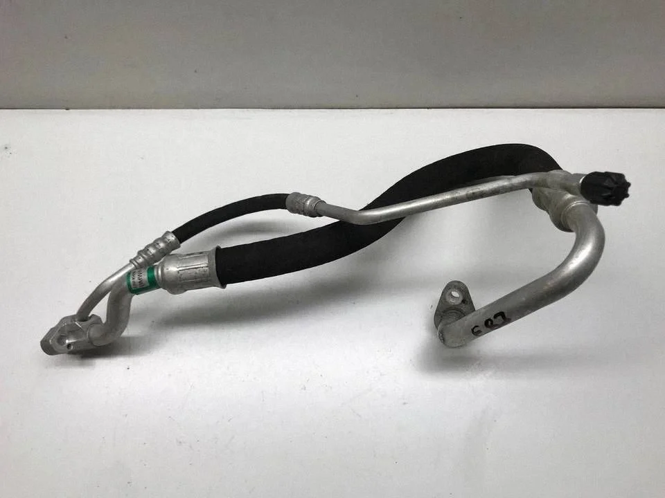 Air conditioning (A/C) pipe/hose 6989309