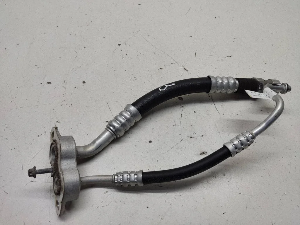 Air conditioning (A/C) pipe/hose – Mercedes-Benz Vito Viano W447 (2014-)