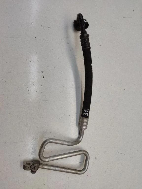 Air conditioning (A/C) pipe/hose – front