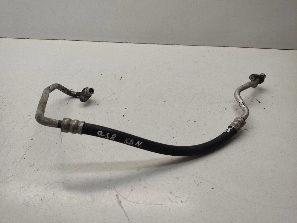 Air conditioning (A/C) pipe/hose – front