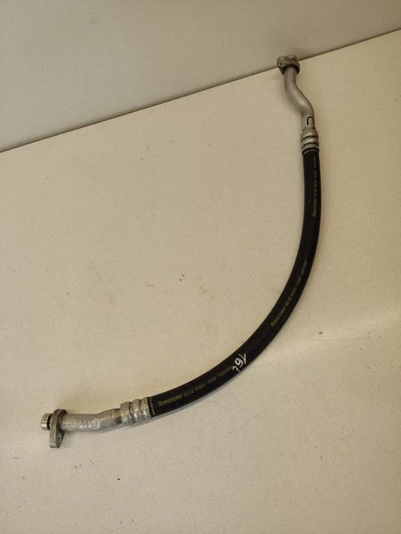 Air conditioning (A/C) pipe/hose – front