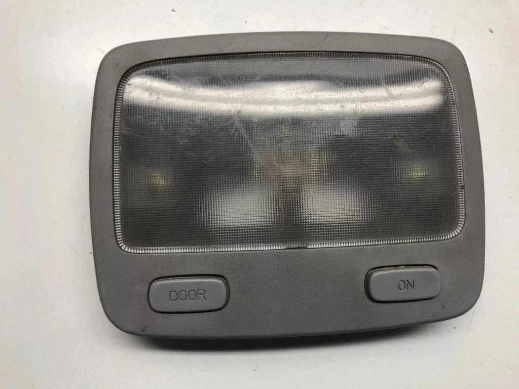 Rear seat light 928002E0