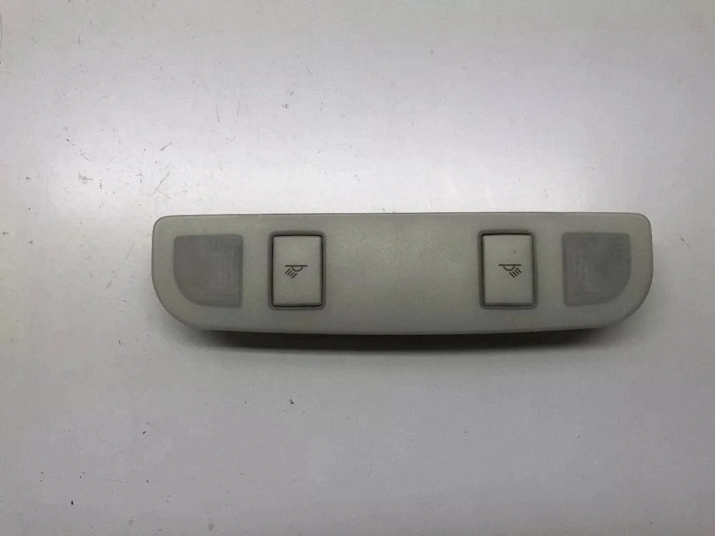 Rear seat light 4F0947111