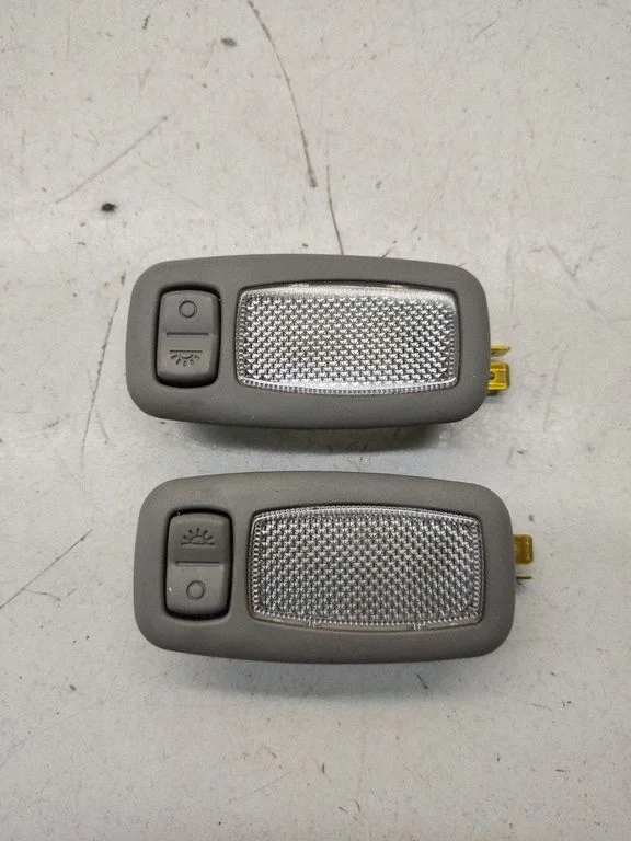 Rear seat light 928913SXXX