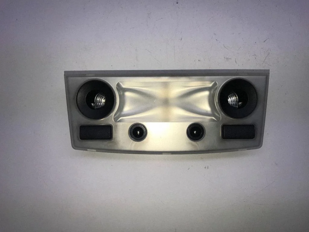 Rear seat light 6962057