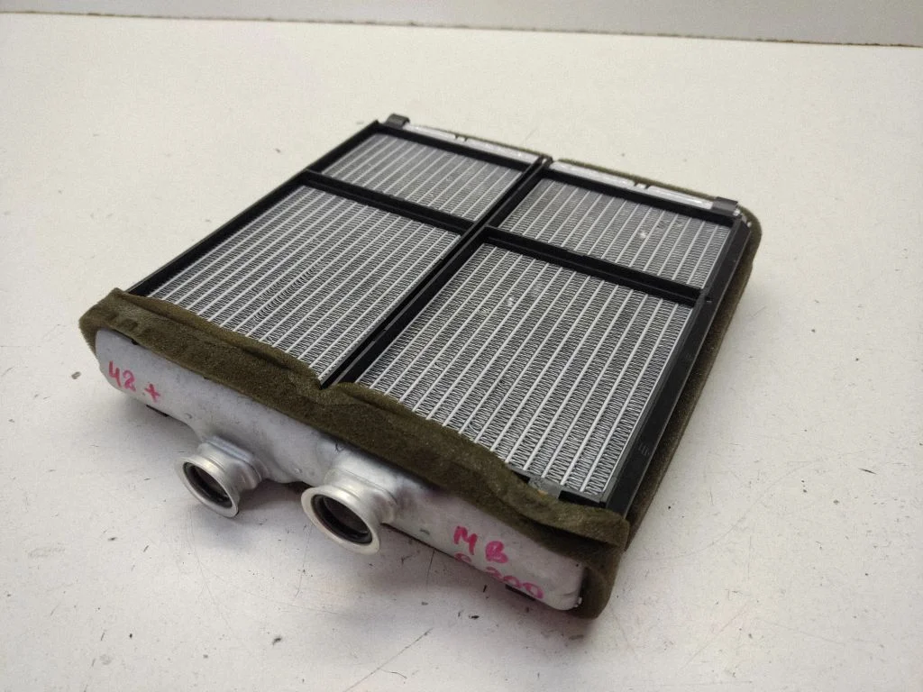 Salongi küttekeha radiaator – Mercedes-Benz C-klass AMG W204 (2007-2014)