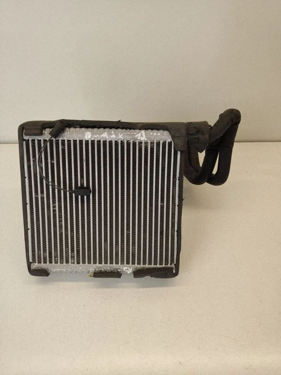 Heater blower radiator – Ford B-MAX (2012-2020), front