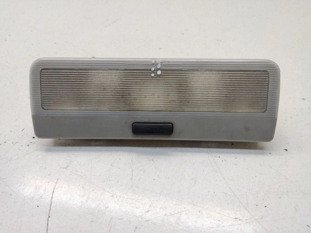 Tagaistmete valgustustuli – BMW 5-seeria E39 (1996-2003)