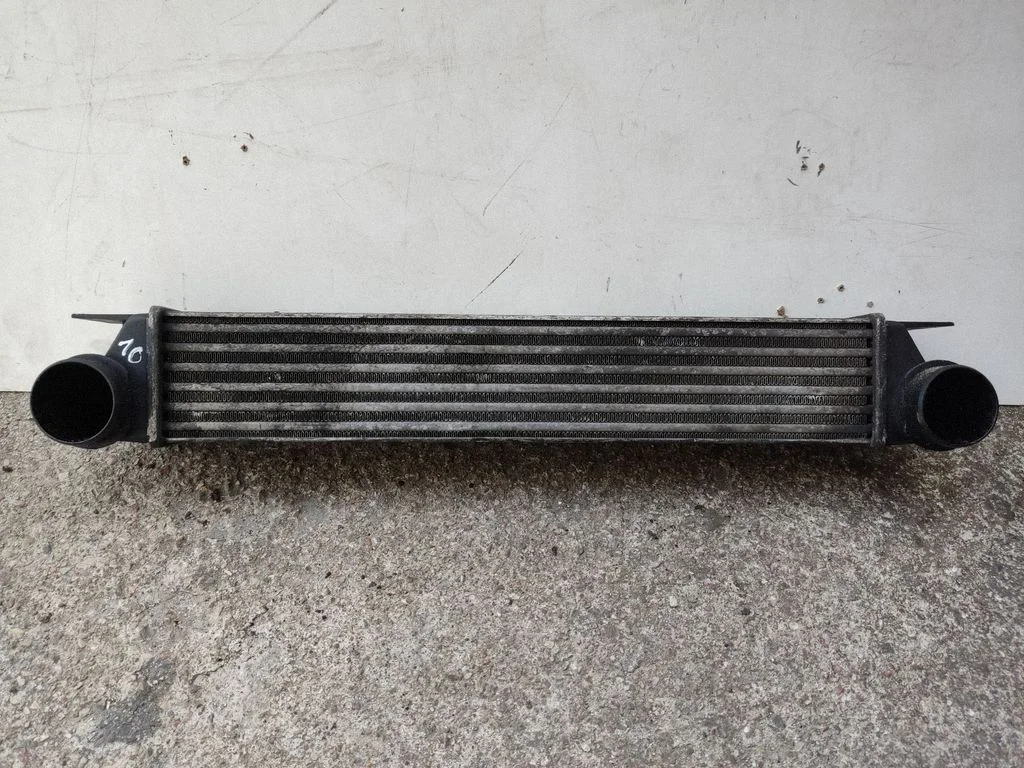 Starpdzesētāja (interkūlera) radiators – BMW 5. sērija E39 (1996-2003)