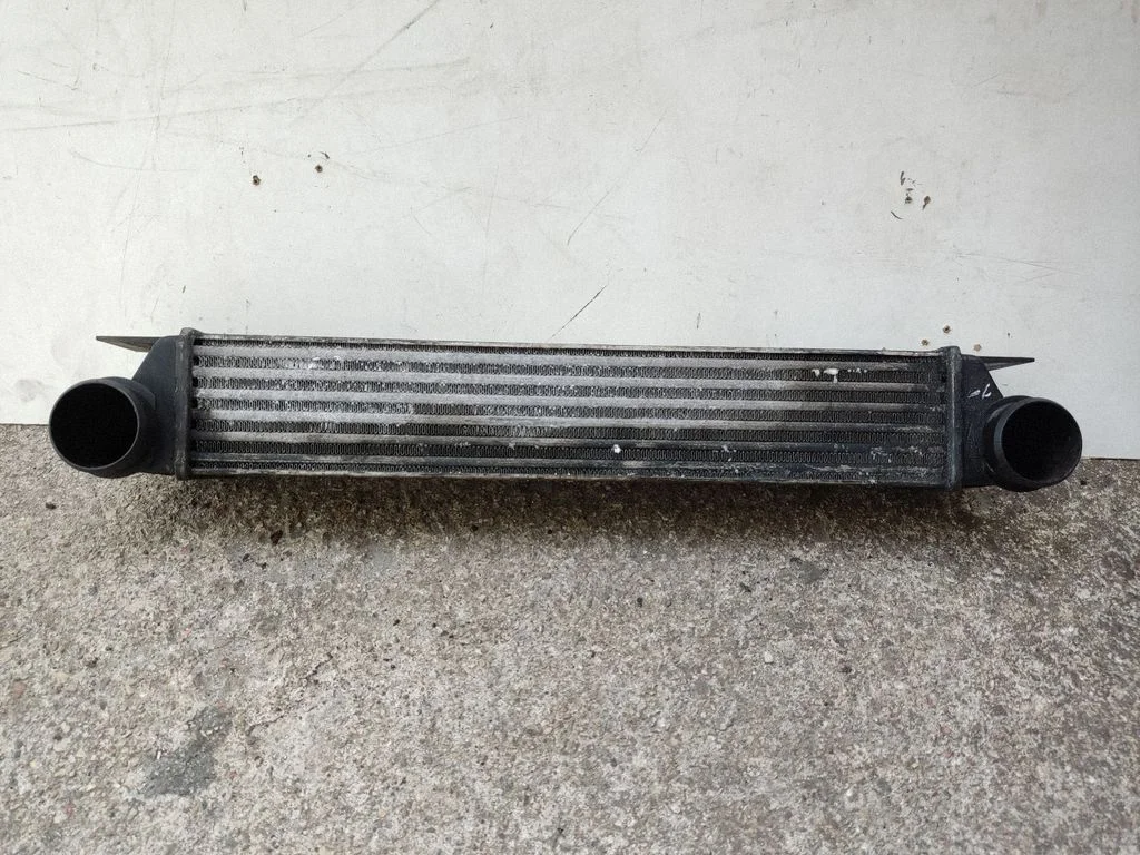 Starpdzesētāja (interkūlera) radiators – BMW 5. sērija E39 (1996-2003)