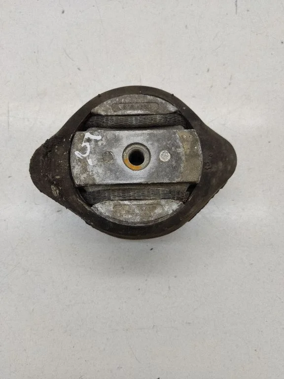 Gearbox mount 3618280