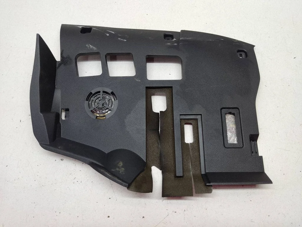 Armatuurlaua alumine viimistluspaneel – BMW X1 E84 (2009-2015)