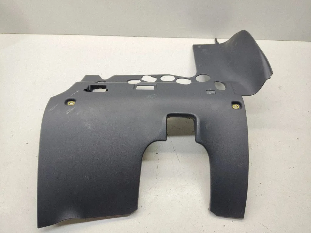 Dashboard lower bottom trim panel 8K2863076