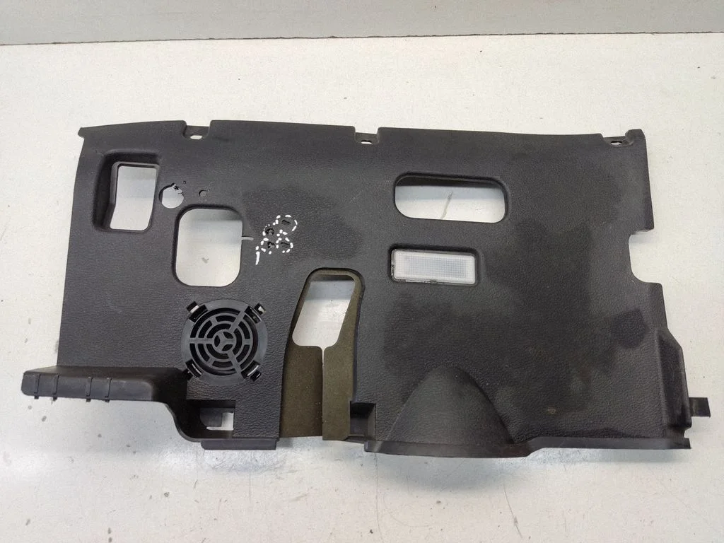 Dashboard lower bottom trim panel – BMW X5 E70 (2006-2013)