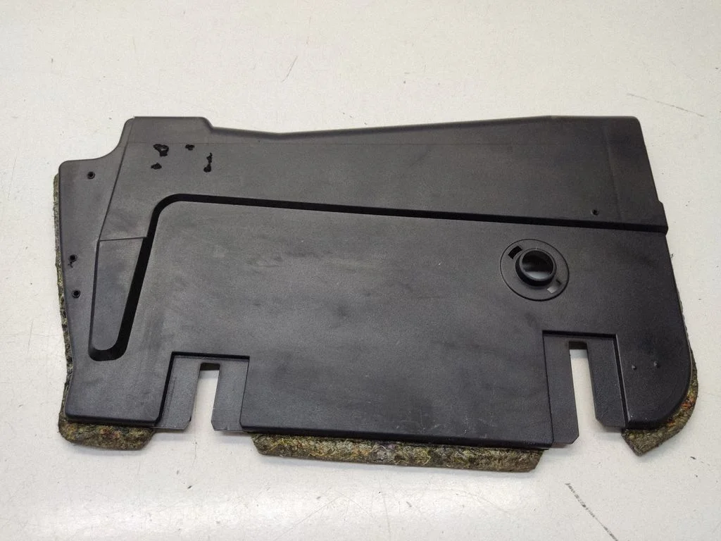 Dashboard lower bottom trim panel – BMW 5 Series E39 (1996-2003)