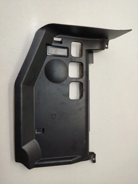 Armatuurlaua alumine viimistluspaneel – BMW 3-seeria E90 E91 (2005-2012)