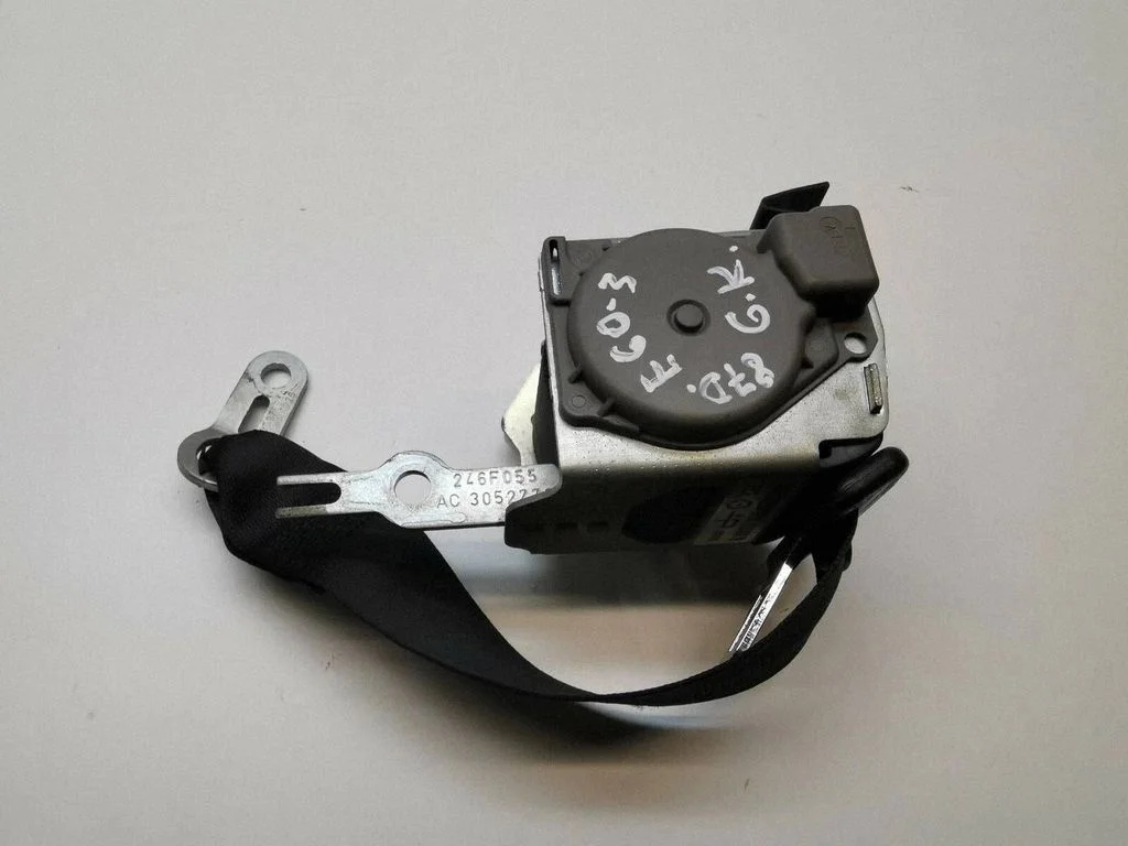 Tagumine turvavöö 6975365