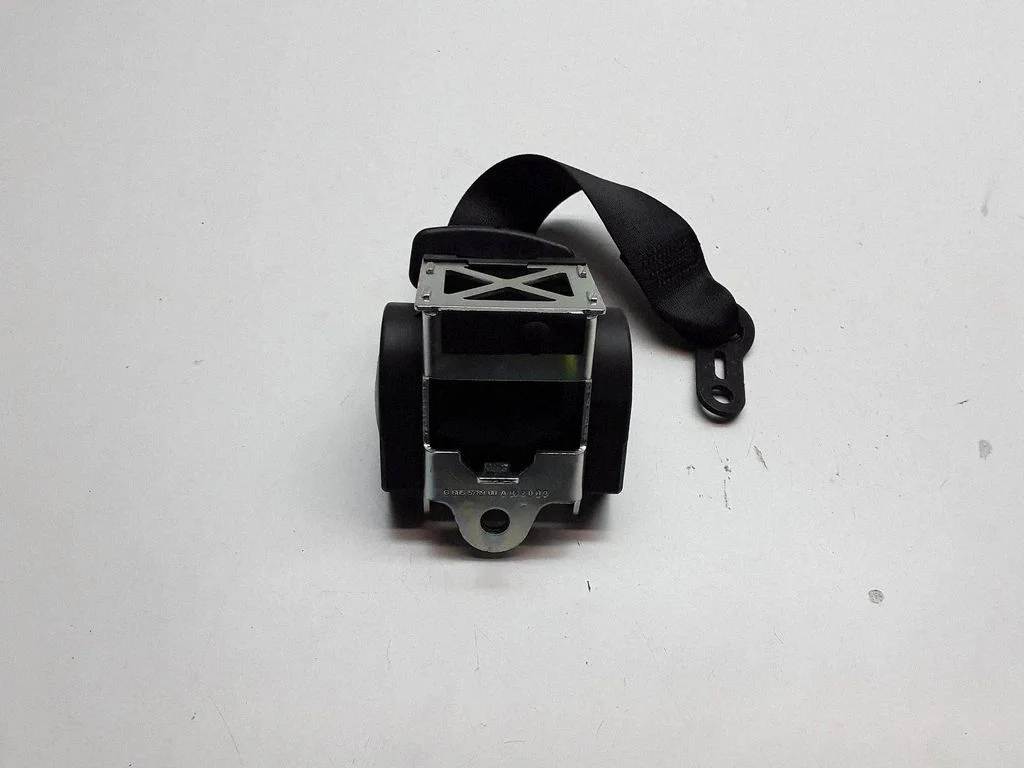 Tagumine turvavöö 605579400