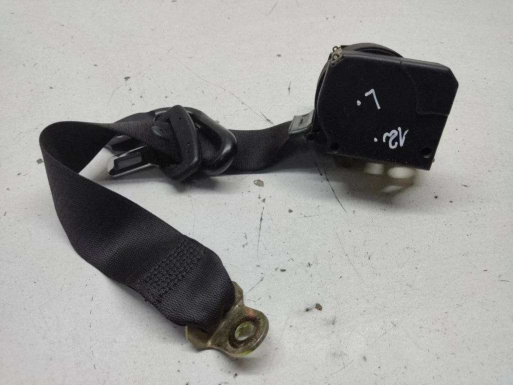 Rear seatbelt 43594