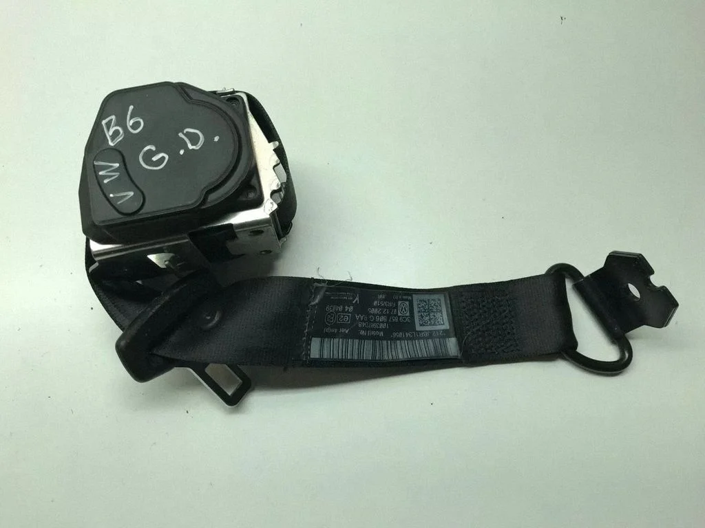 Rear seatbelt 3C9857806G