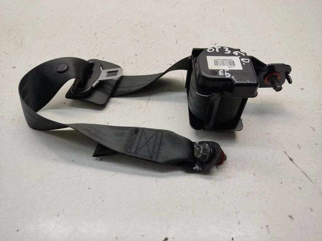 Rear seatbelt 898202T000