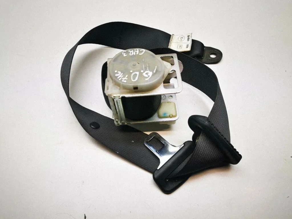Tagumine turvavöö 0UX58XDVAD