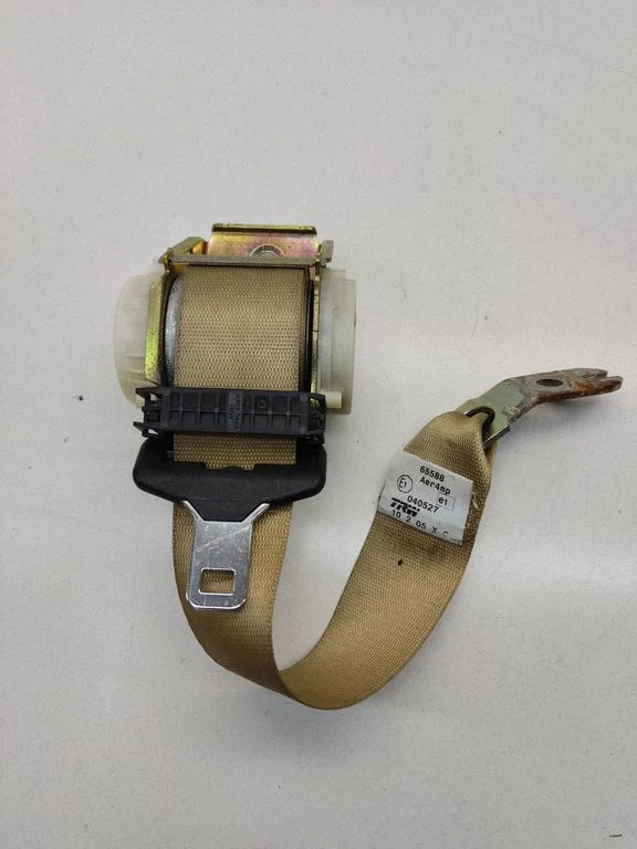 Rear seatbelt 33037442