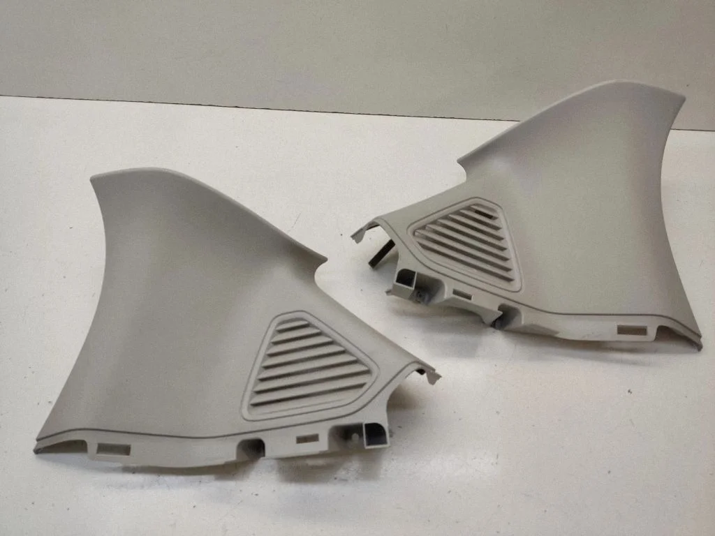 (D)pillar trim (top) 8V41S280C47AEW – Ford Kuga I (2008-2012)