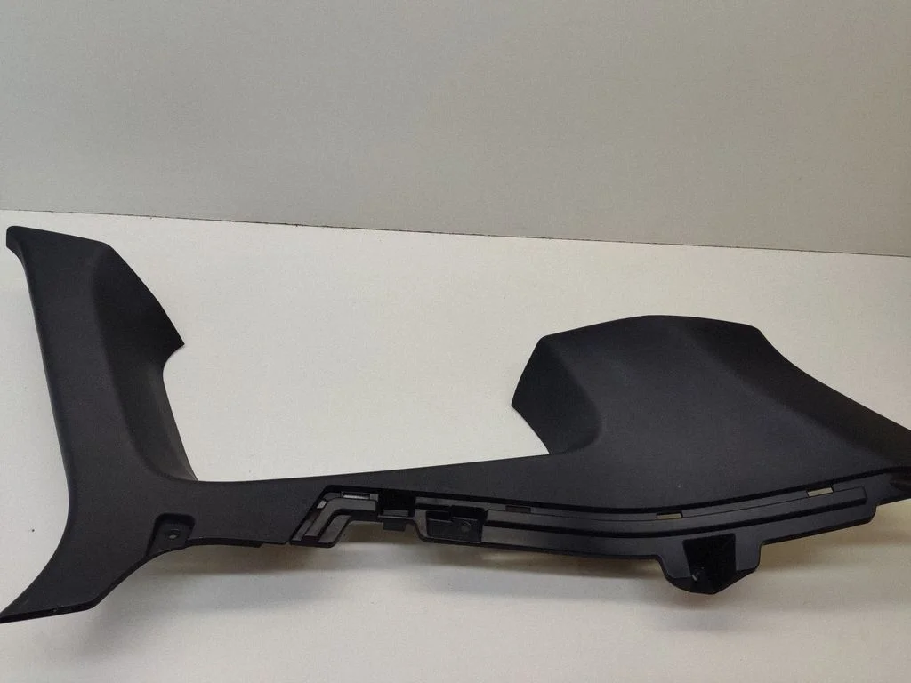 (D)pillar trim (top) 85861D4300