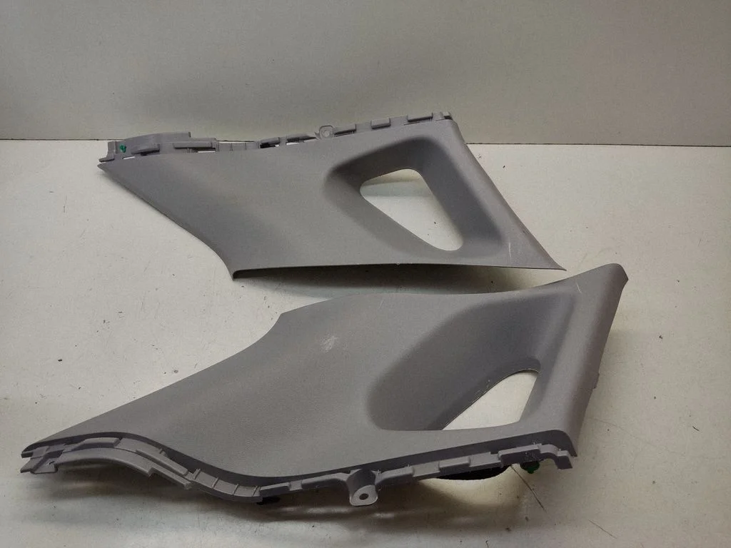(D)pillar trim (top) – Hyundai Kona I (2017-2023)