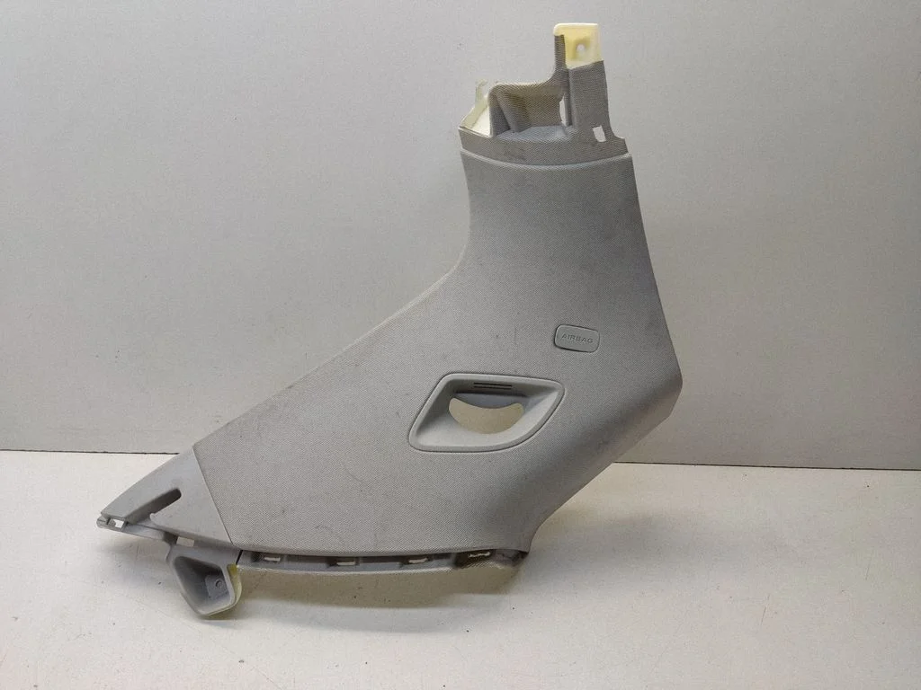 (D)pillar trim (top) 4M0867245B