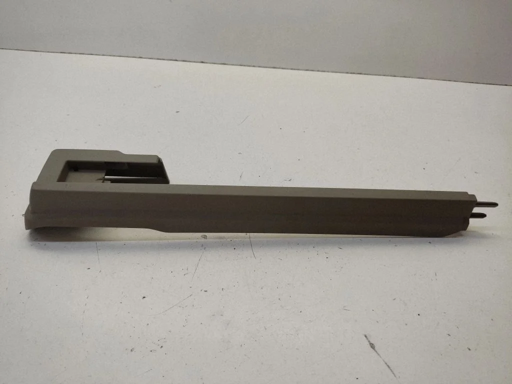 Front driver seat rail trim 30662559
