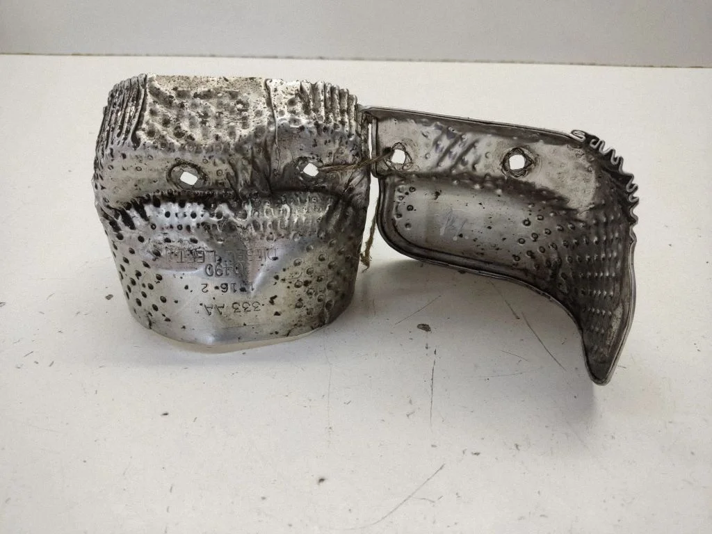 Exhaust heat shield 90490