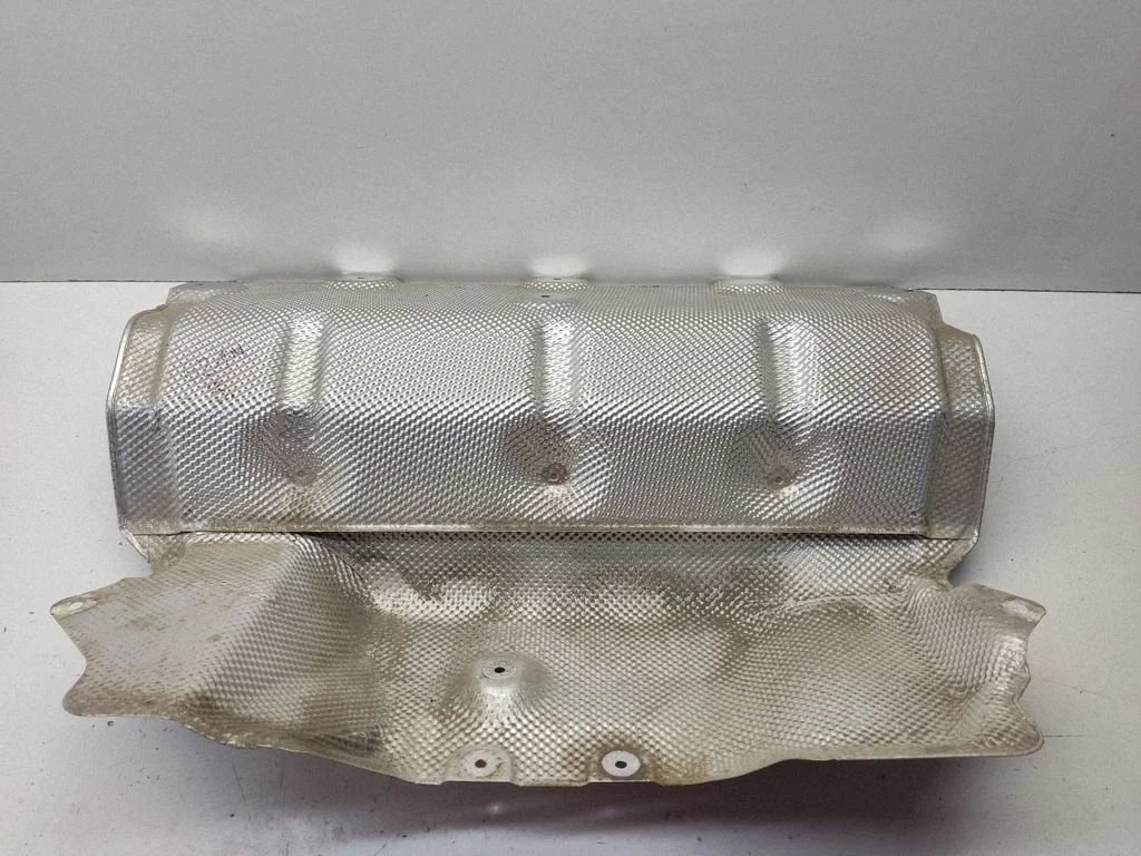 Väljalaske soojusisolatsioon (kuumakaitse) – BMW 3-seeria G20 G21 (2019-)