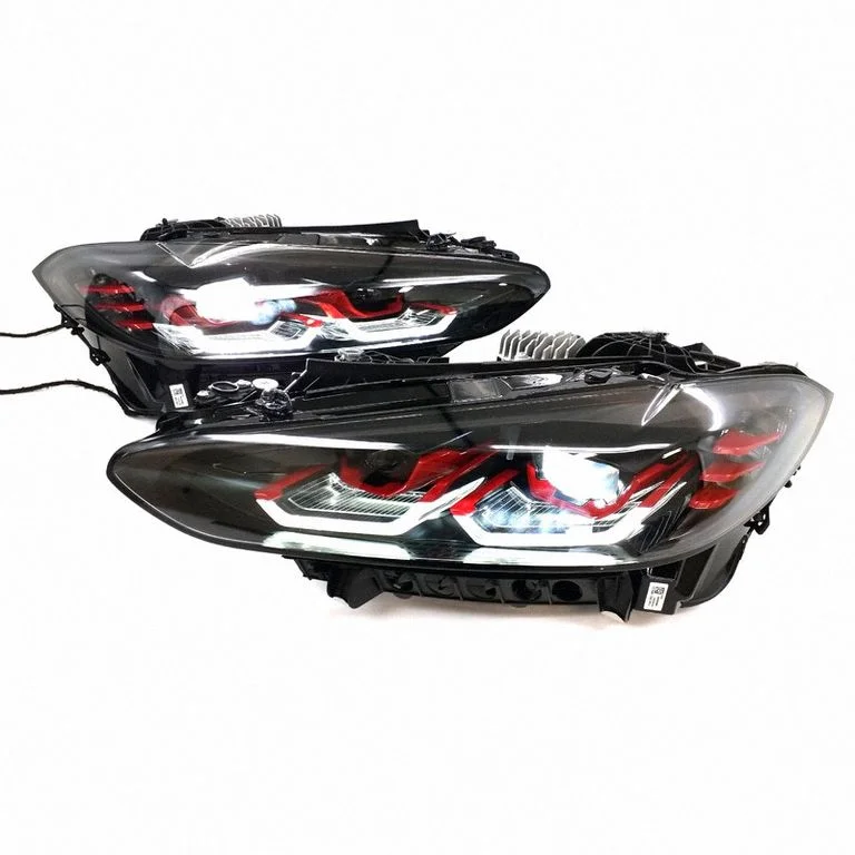 Komplet reflektorów – BMW Seria 4 G22 G23 G24 G26 (2020-)