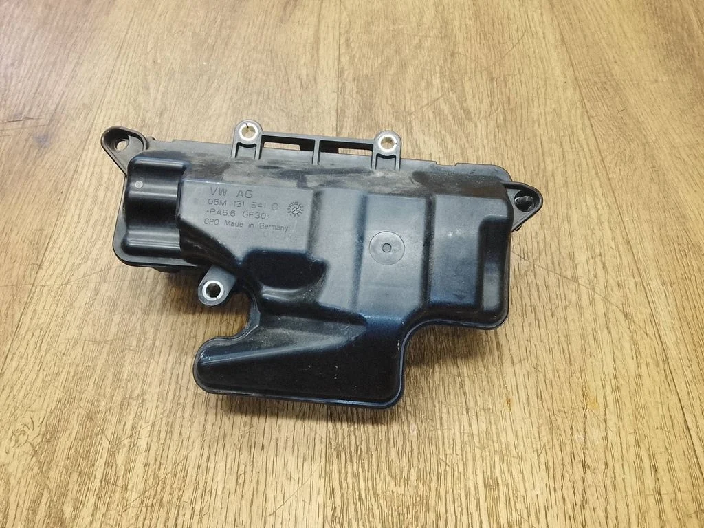Vacuum air tank – Porsche Macan (95B) (2019-)