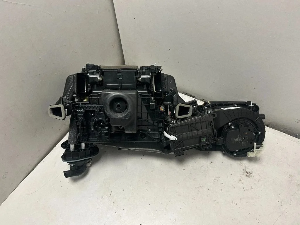 Interior heater climate box assembly – BMW X5M G05 F95 (2019-)