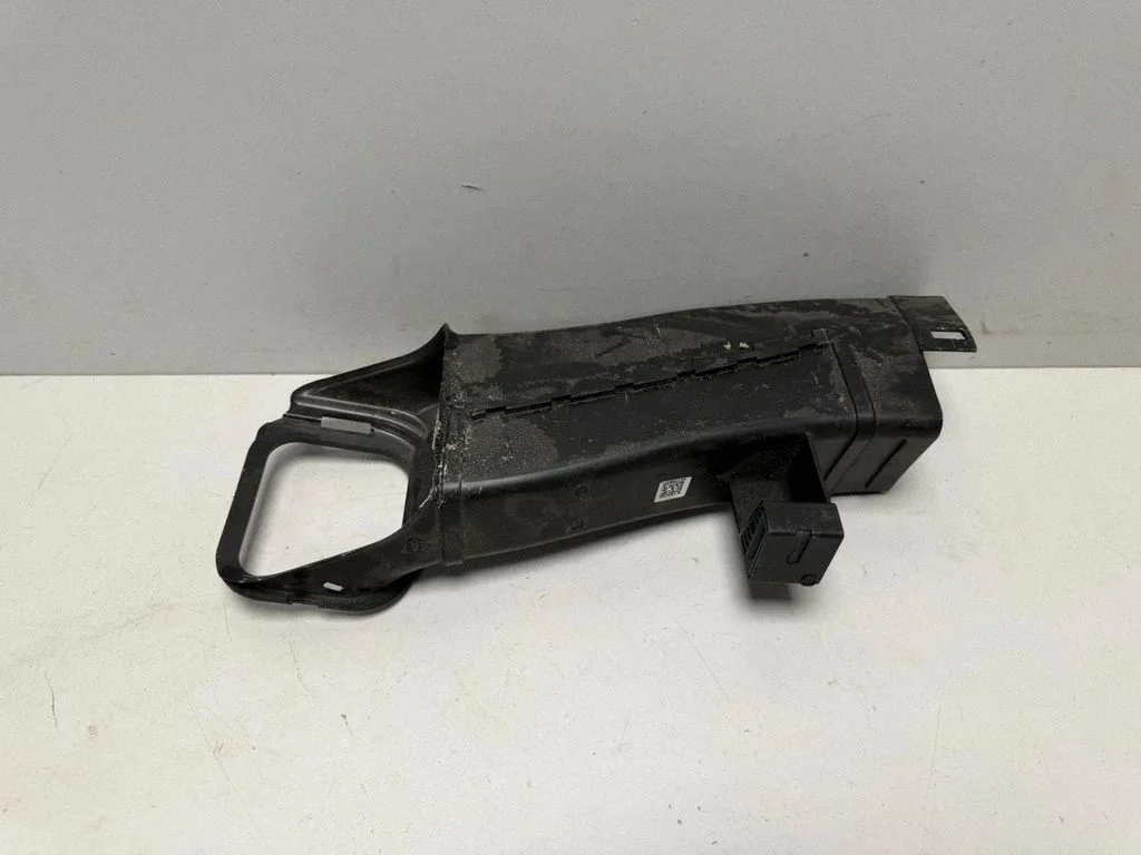 Õhuvõtukanali osa (-d) – BMW X7 G07 (2018-)