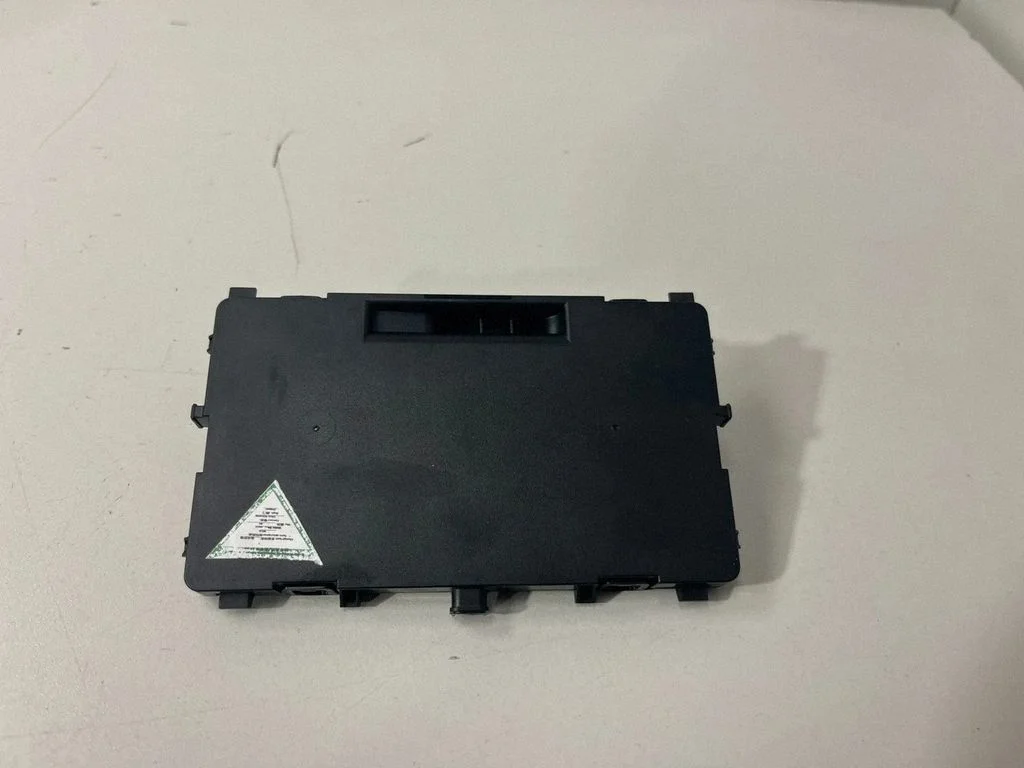 Juhtmevaba laadimise moodul – BMW 5-seeria G60 G61 (2023-)