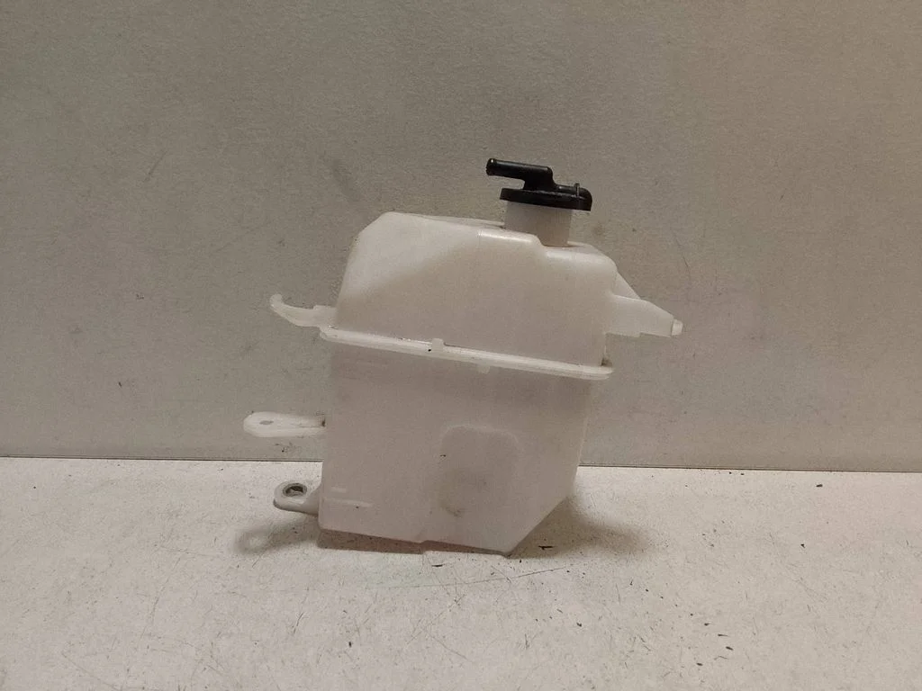 Coolant expansion tank/reservoir
