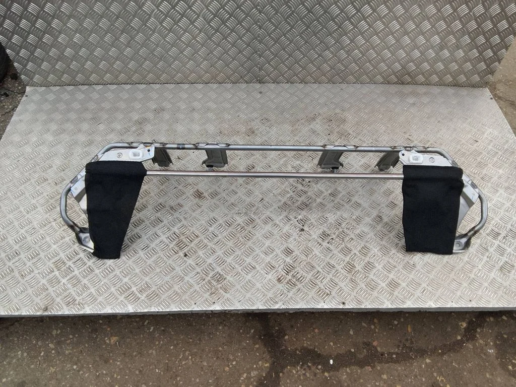 Seat frame – Lexus ES 300h (7th Gen) (2018-2025)